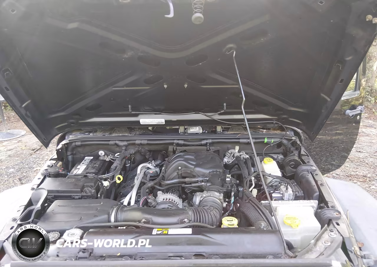 2015 Jeep Wrangler Unlimited Sport VIN:1C4BJWDG4FL668956 - 10