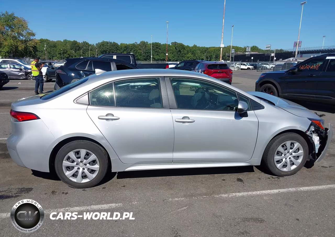 2022 Toyota Corolla Le VIN:JTDEPMAE2N3032117 - 13
