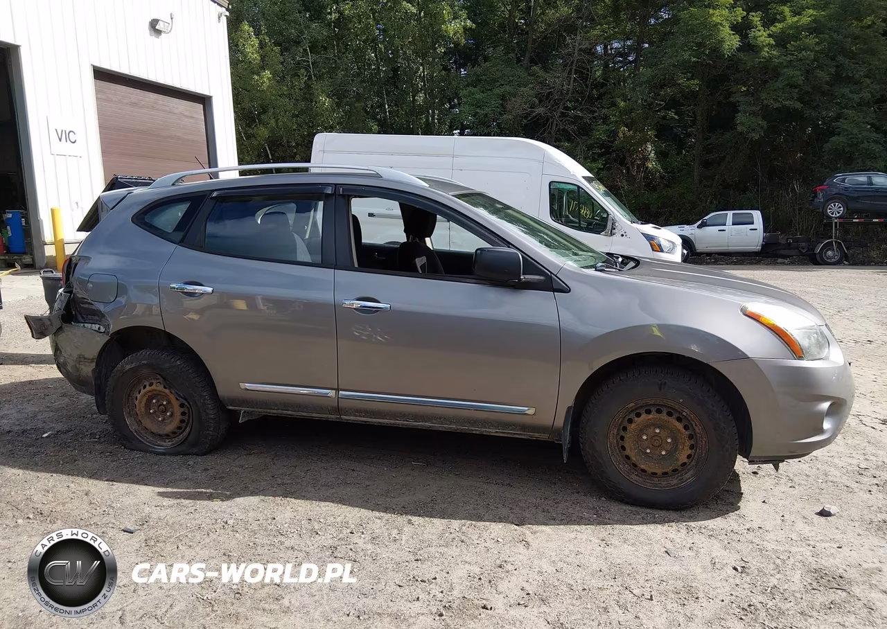 2015 Nissan Rogue Select S VIN:JN8AS5MV6FW750353 - 13