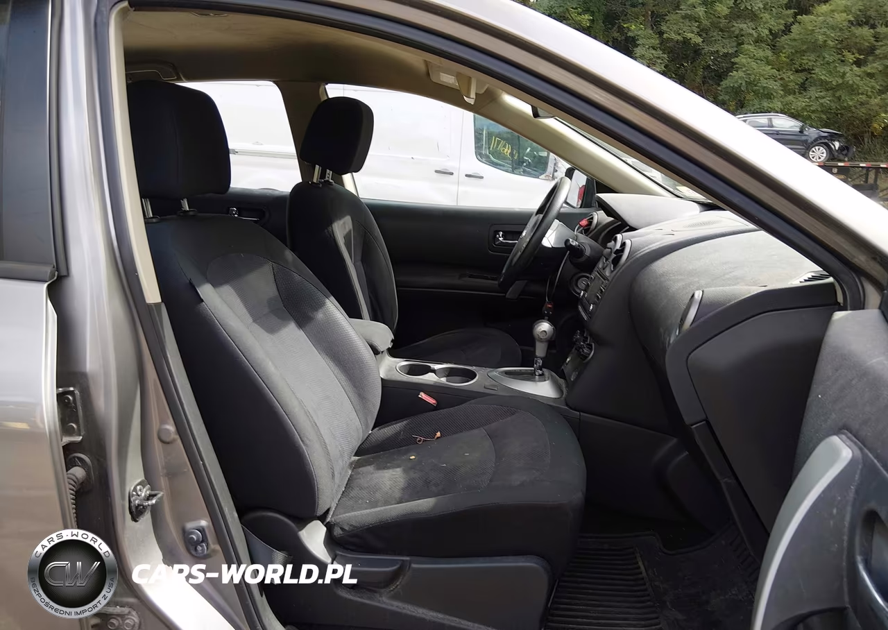 2015 Nissan Rogue Select S VIN:JN8AS5MV6FW750353 - 5