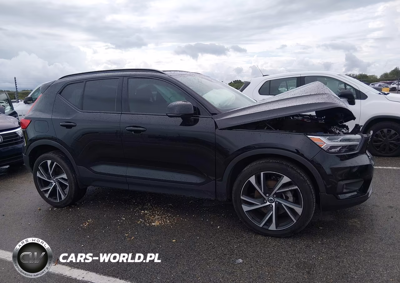 2020 Volvo Xc40 T5 R-Design VIN:YV4162UM4L2327888 - 13