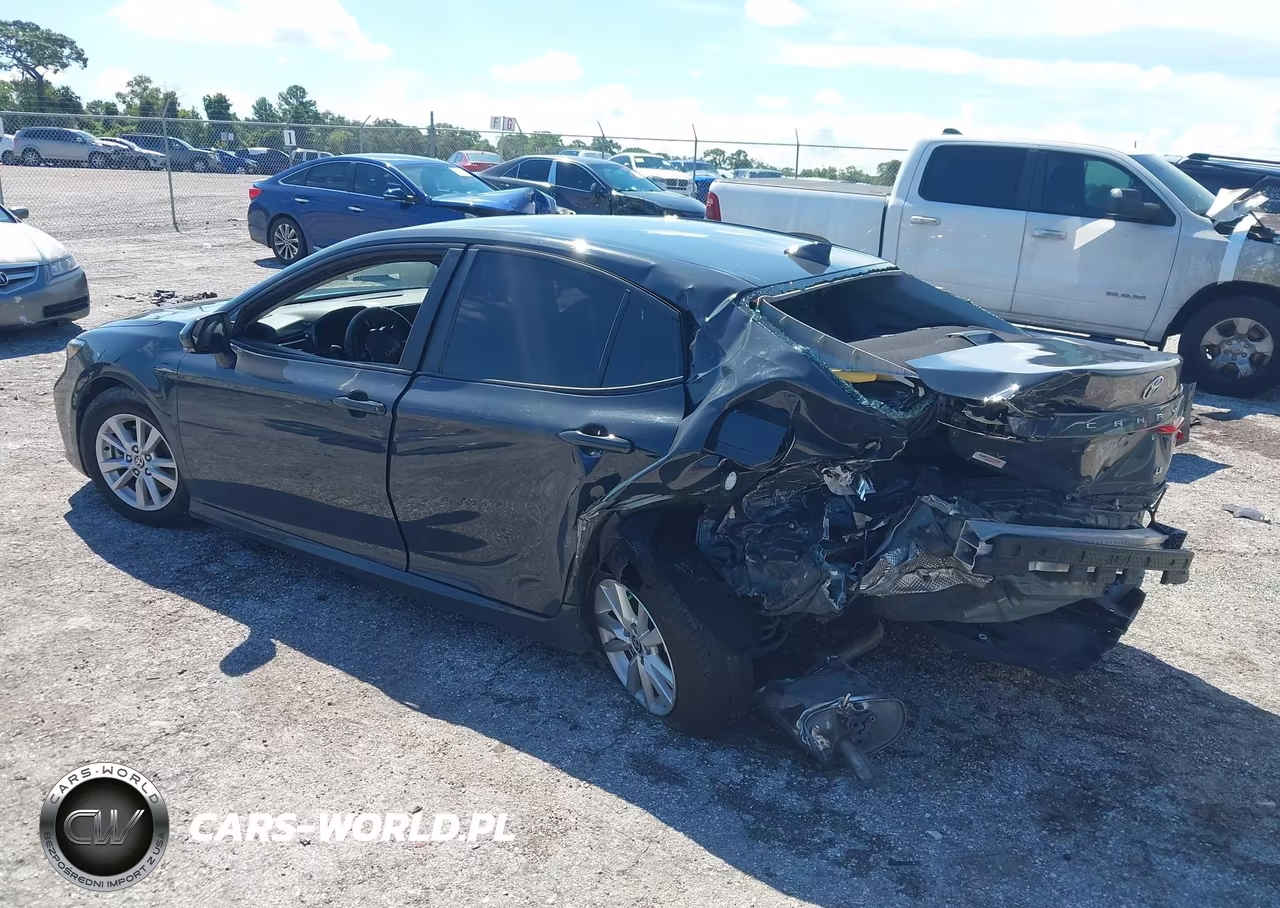 2025 Toyota Camry Le VIN:4T1DAACKXSU047108 - 3