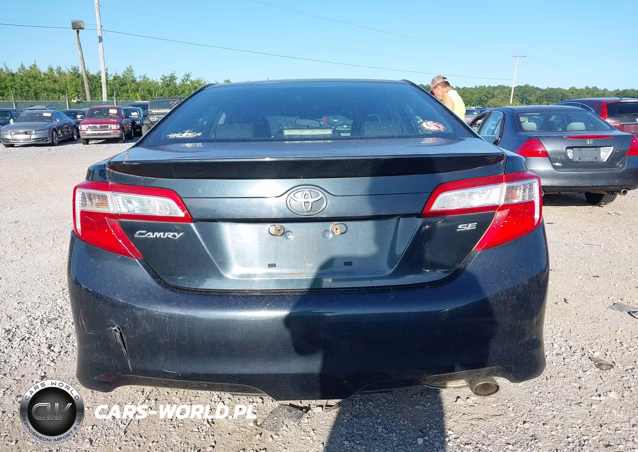 2013 Toyota Camry Se VIN:4T1BF1FK7DU228755 - 16