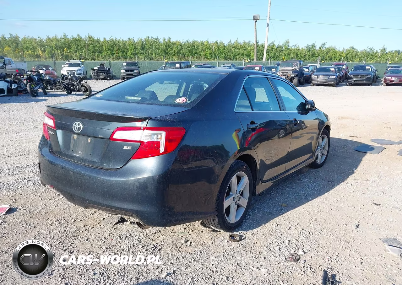 2013 Toyota Camry Se VIN:4T1BF1FK7DU228755 - 4