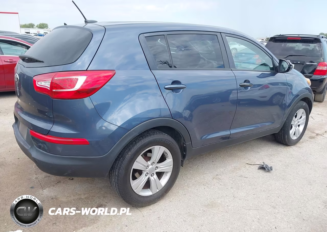 2013 Kia Sportage Lx VIN:KNDPB3A22D7364864 - 4