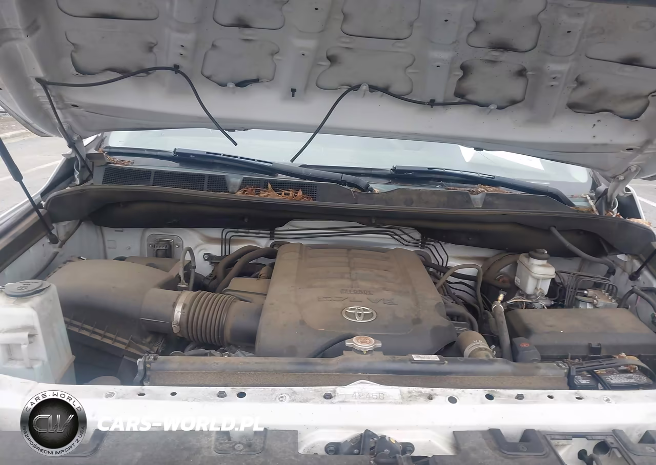 2021 Toyota Tundra Sr VIN:5TFCY5F1XMX027755 - 10