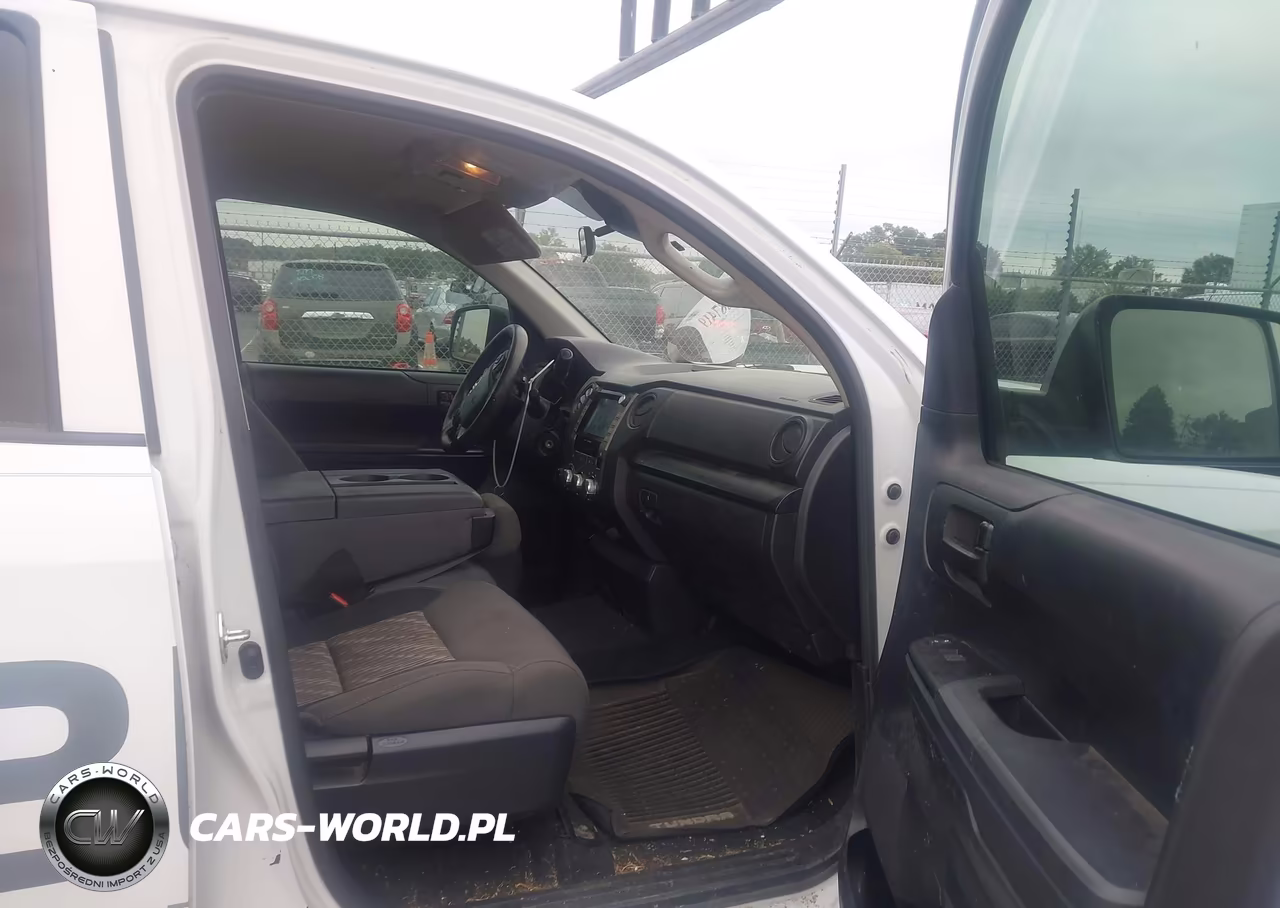 2021 Toyota Tundra Sr VIN:5TFCY5F1XMX027755 - 5