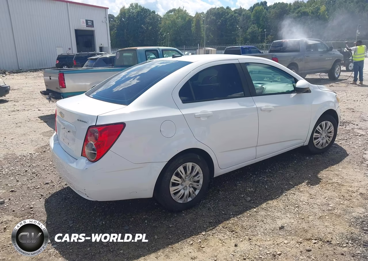 2014 Chevrolet Sonic Ls Auto VIN:1G1JA5SH0E4224475 - 4