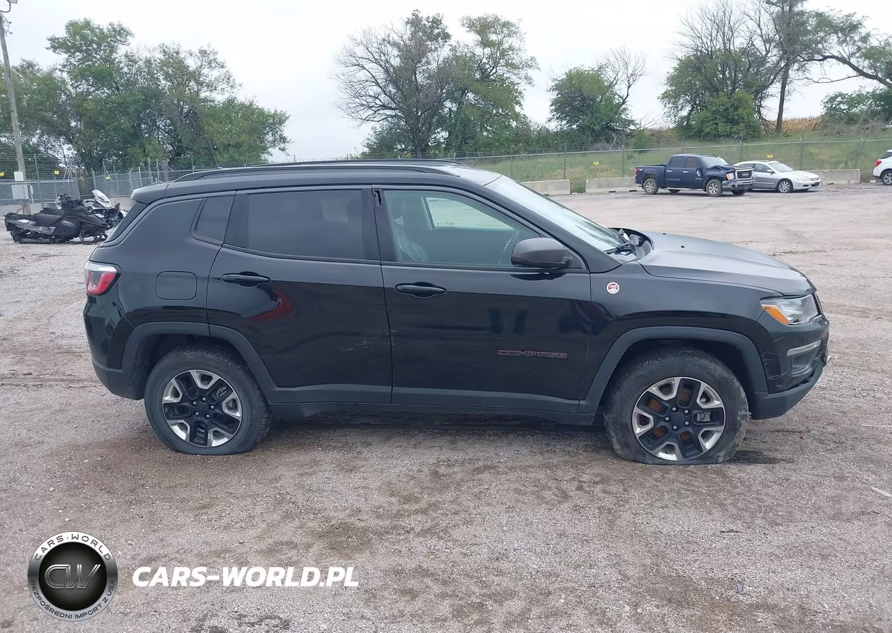 2018 Jeep Compass Trailhawk 4X4 VIN:3C4NJDDB0JT207479 - 13