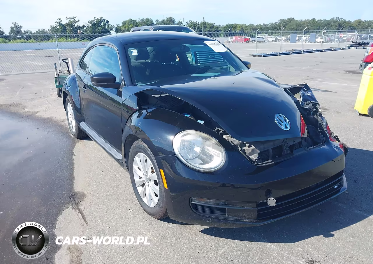 2013 Volkswagen Beetle 2.5L Entry