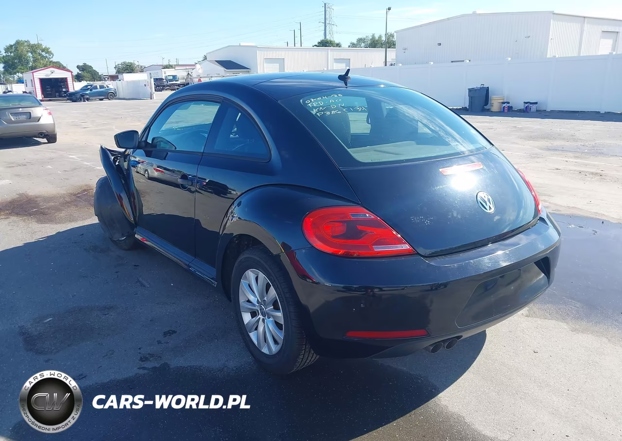 2013 Volkswagen Beetle 2.5L Entry VIN:3VWFP7AT9DM627299 - 3