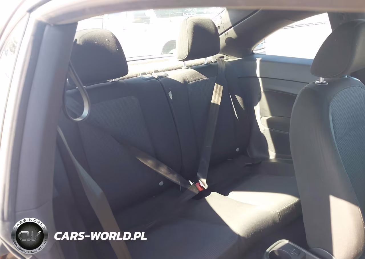 2013 Volkswagen Beetle 2.5L Entry VIN:3VWFP7AT9DM627299 - 8