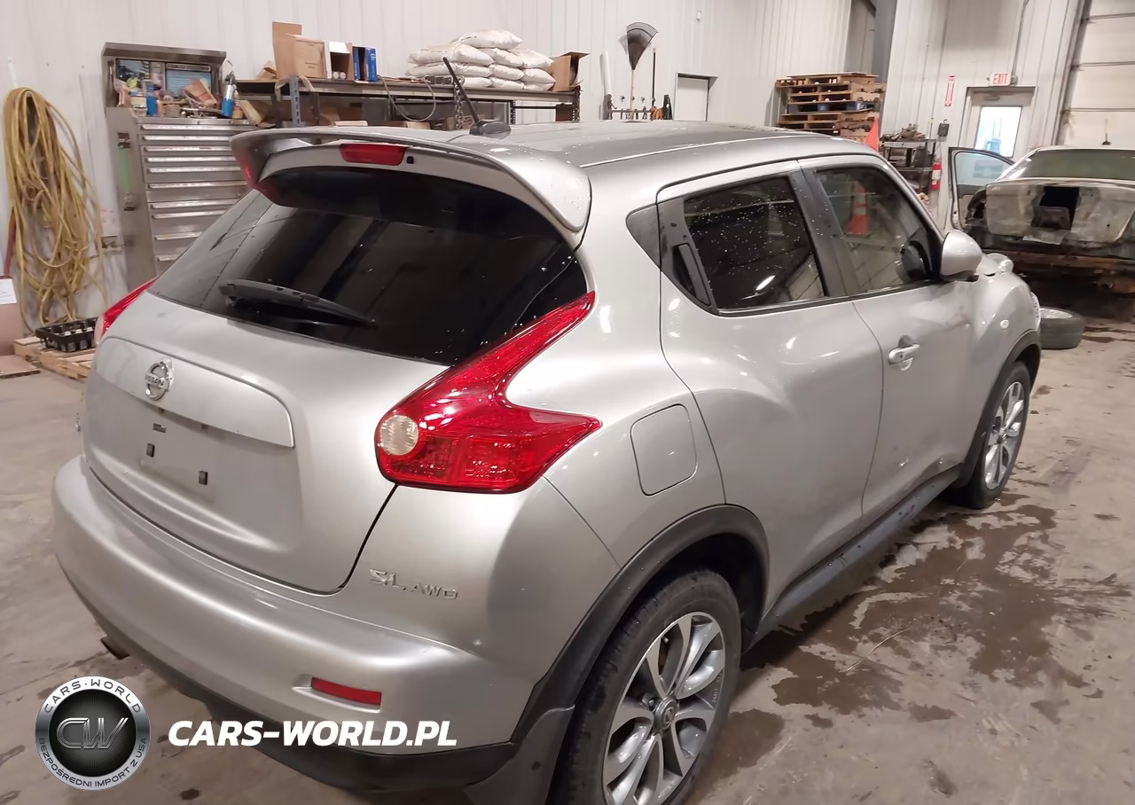 2011 Nissan Juke Sl VIN:JN8AF5MV2BT017782 - 4