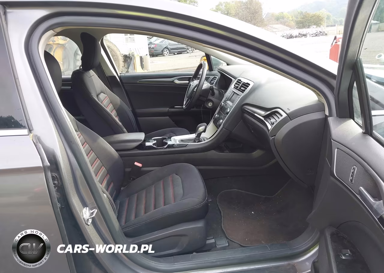 2014 Ford Fusion Se VIN:3FA6P0H71ER368238 - 5