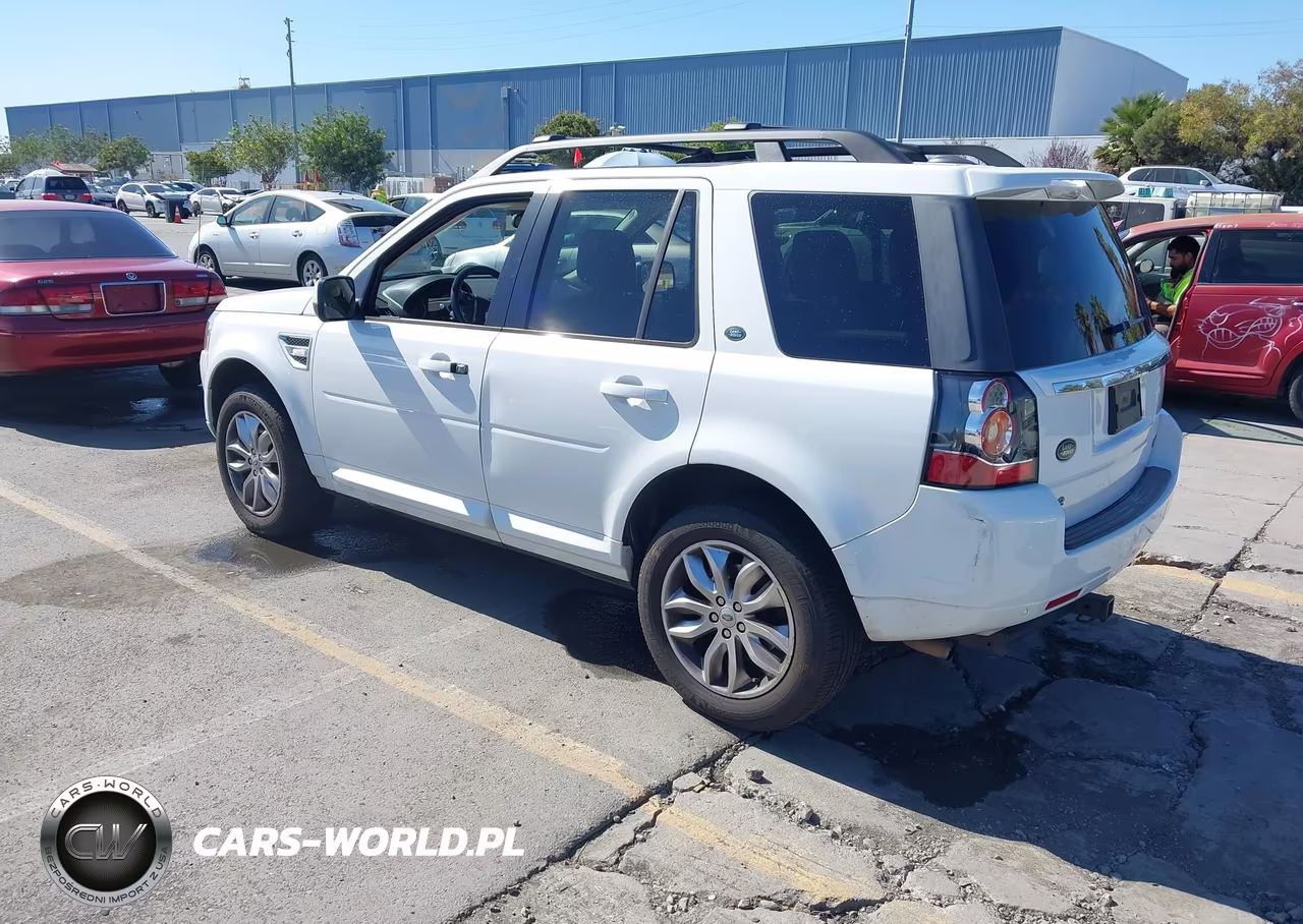 2013 Land Rover Lr2 VIN:SALFR2BG1DH376180 - 3