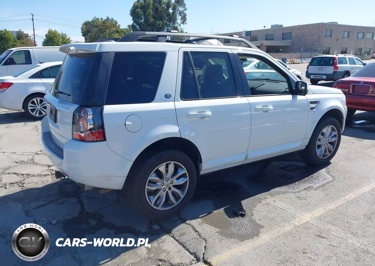 2013 Land Rover Lr2 VIN:SALFR2BG1DH376180 - 4