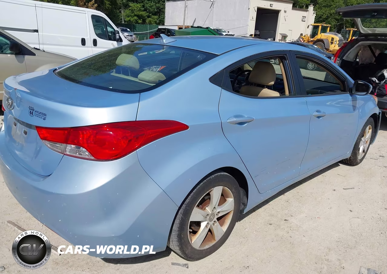 2013 Hyundai Elantra Gls VIN:KMHDH4AE0DU624127 - 4