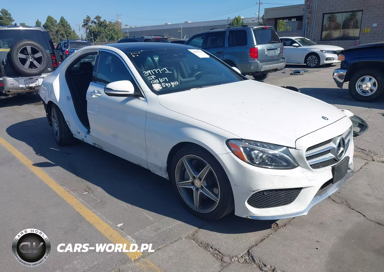 2016 Mercedes-Benz C 300 Sport