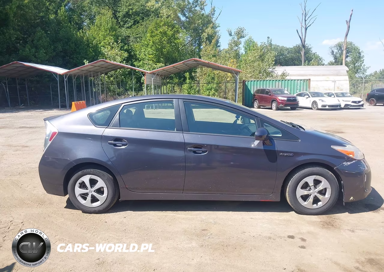 2014 Toyota Prius Two VIN:JTDKN3DU5E0370098 - 13
