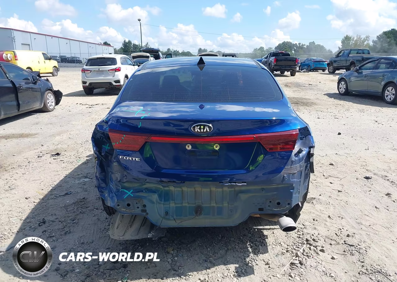 2021 Kia Forte Lxs VIN:3KPF24AD1ME360159 - 17