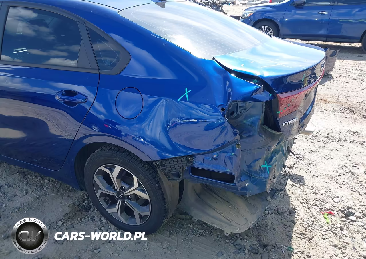 2021 Kia Forte Lxs VIN:3KPF24AD1ME360159 - 19