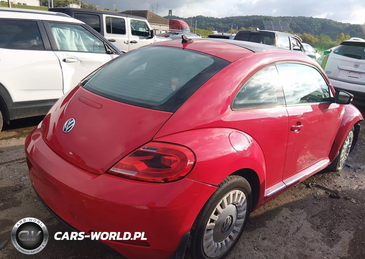 2014 Volkswagen Beetle 2.5L VIN:3VWJP7AT9EM602432 - 4