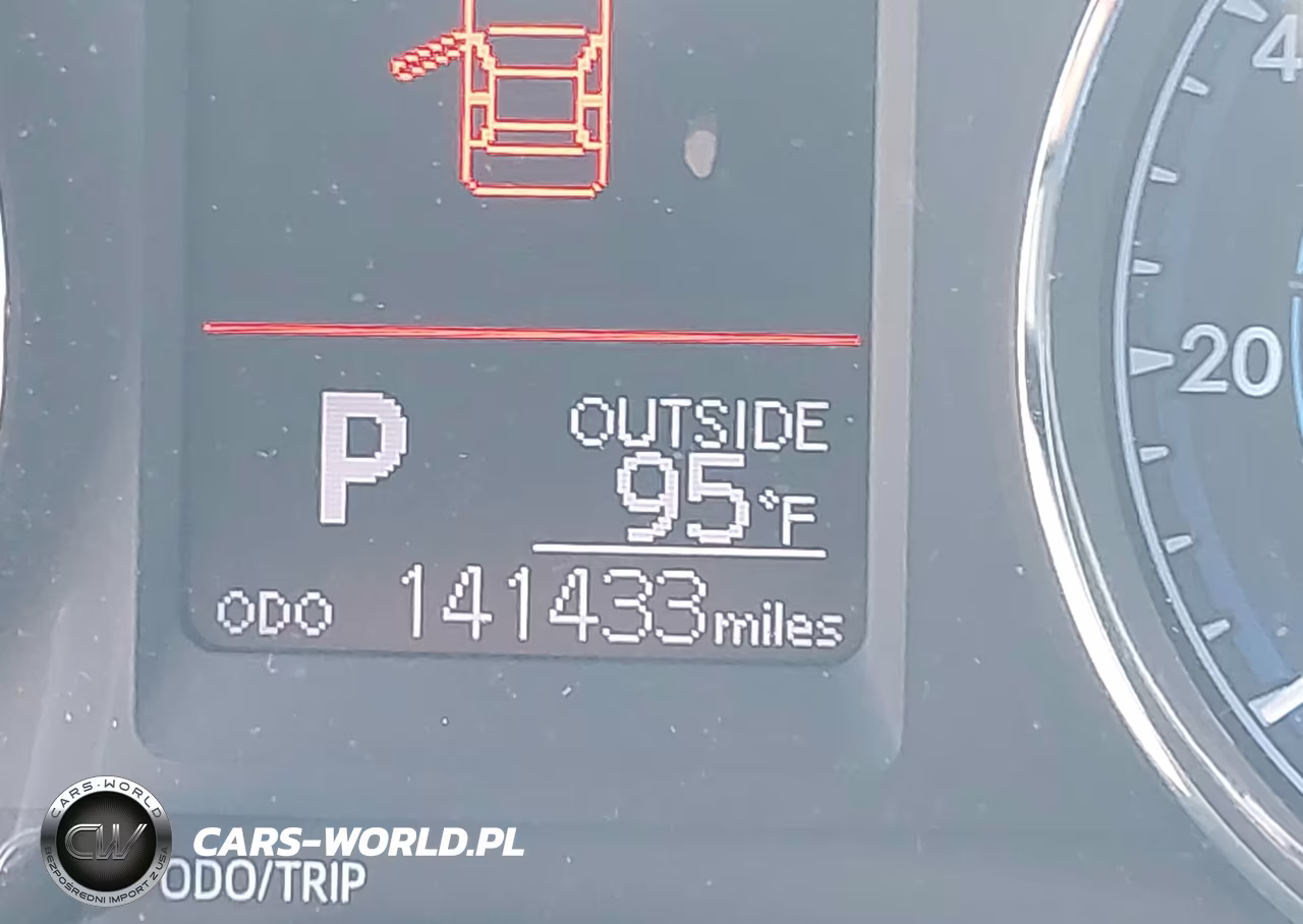 2018 Toyota Corolla Le VIN:5YFBURHE8JP837863 - 15
