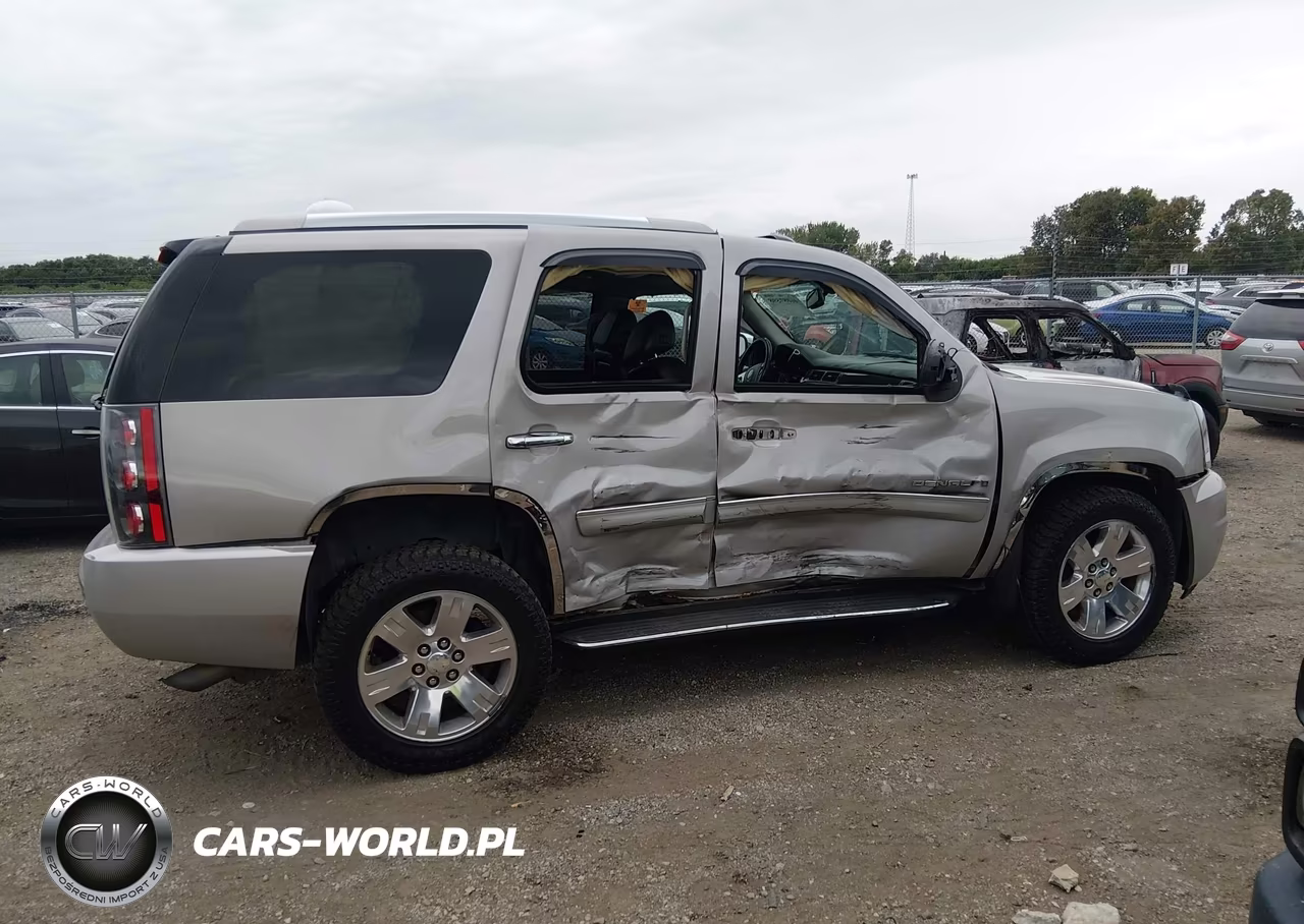 2007 GMC Yukon Denali VIN:1GKFK63847J275095 - 13