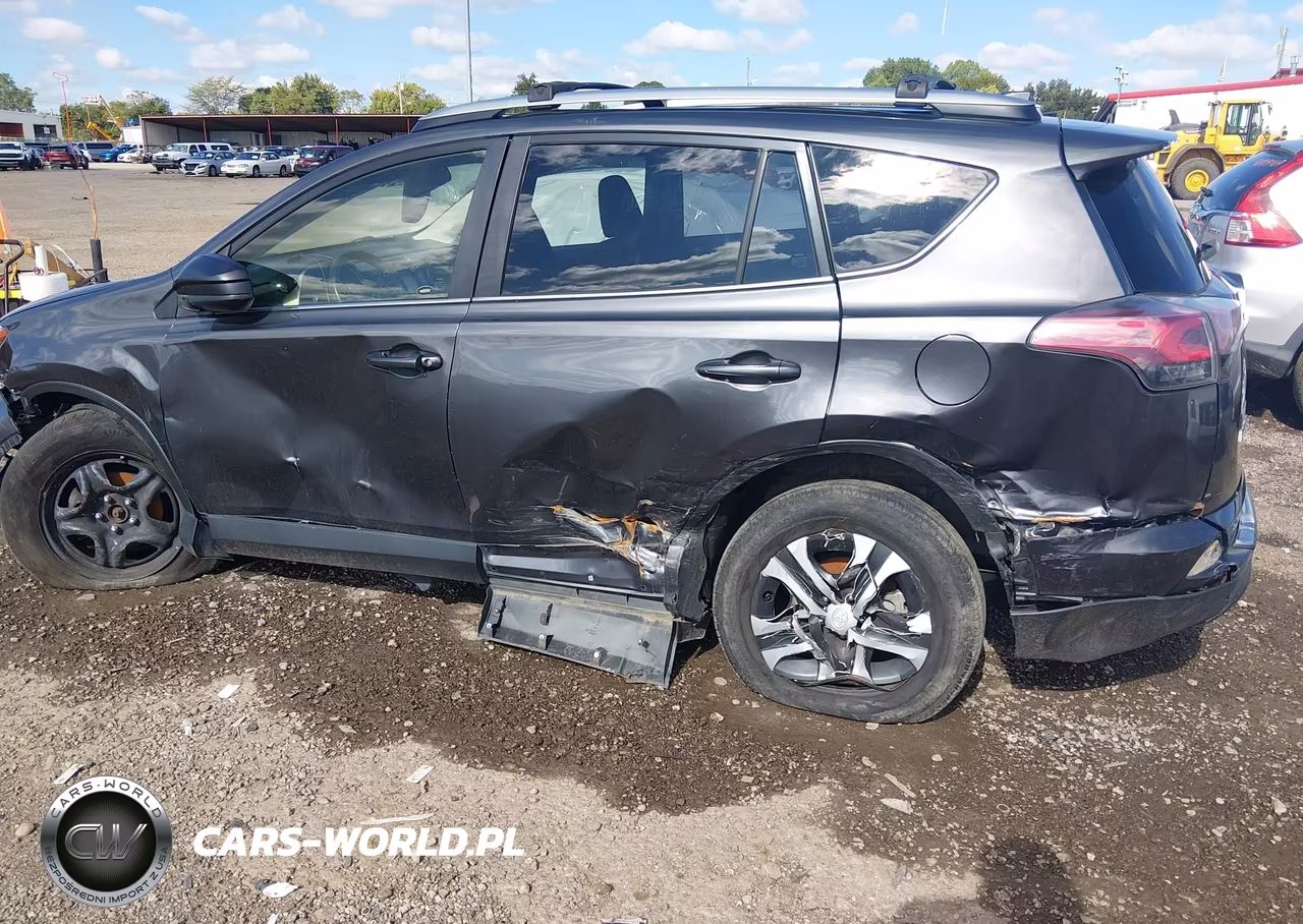 2017 Toyota Rav4 Le VIN:JTMBFREV1HJ704567 - 14