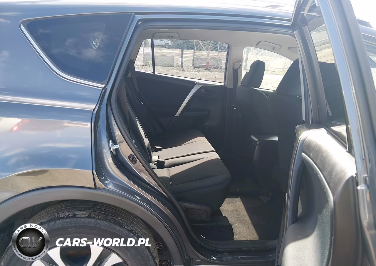 2017 Toyota Rav4 Le VIN:JTMBFREV1HJ704567 - 8