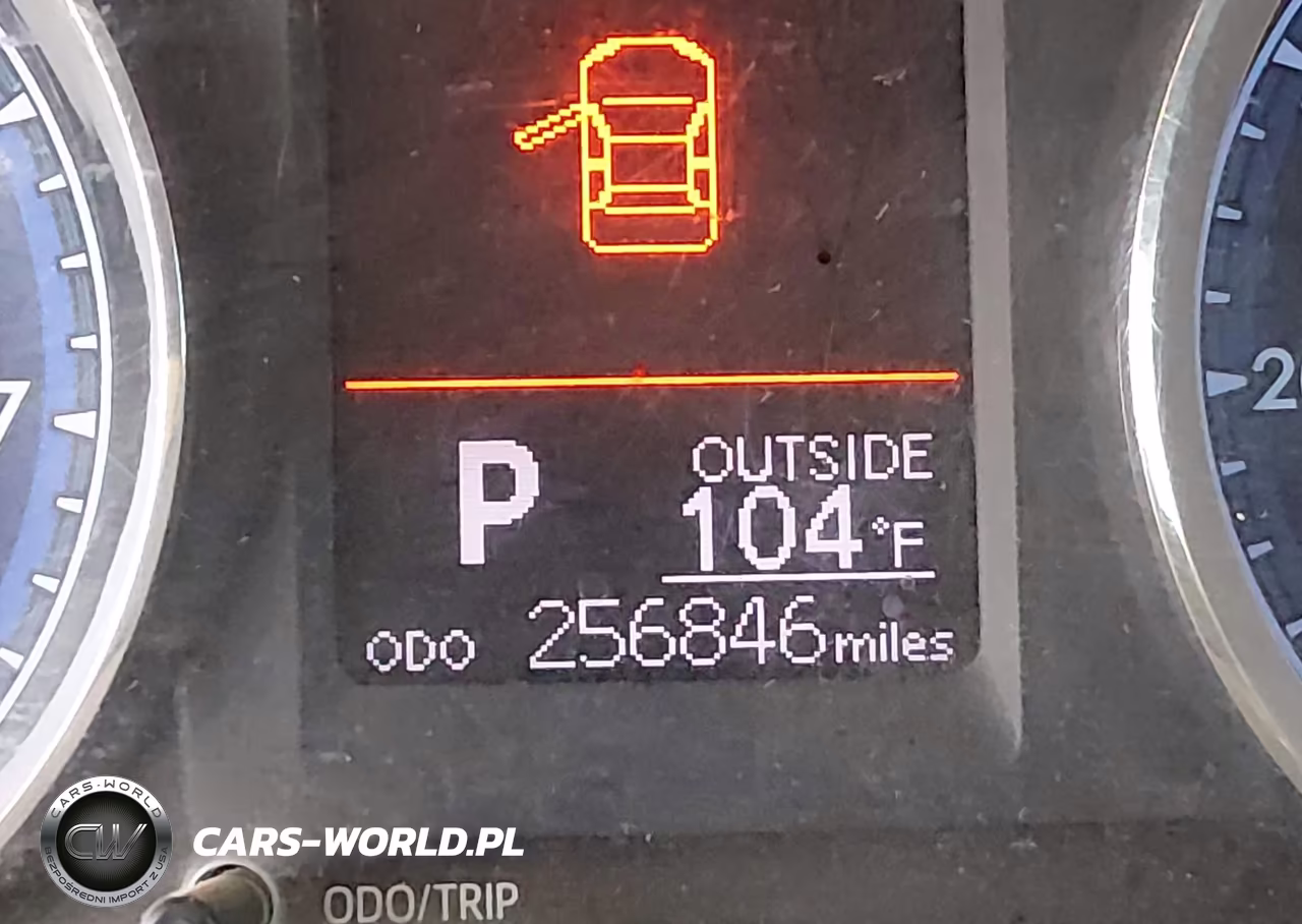 2018 Toyota Corolla Le VIN:2T1BURHE5JC075043 - 15