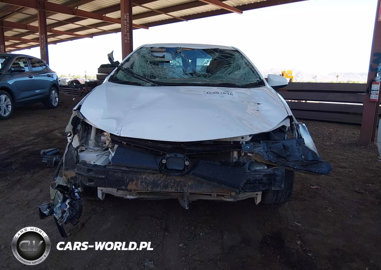 2018 Toyota Corolla Le VIN:2T1BURHE5JC075043 - 6