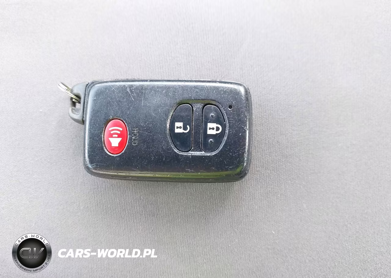 2011 Toyota Prius Two VIN:JTDKN3DU2B0275428 - 11