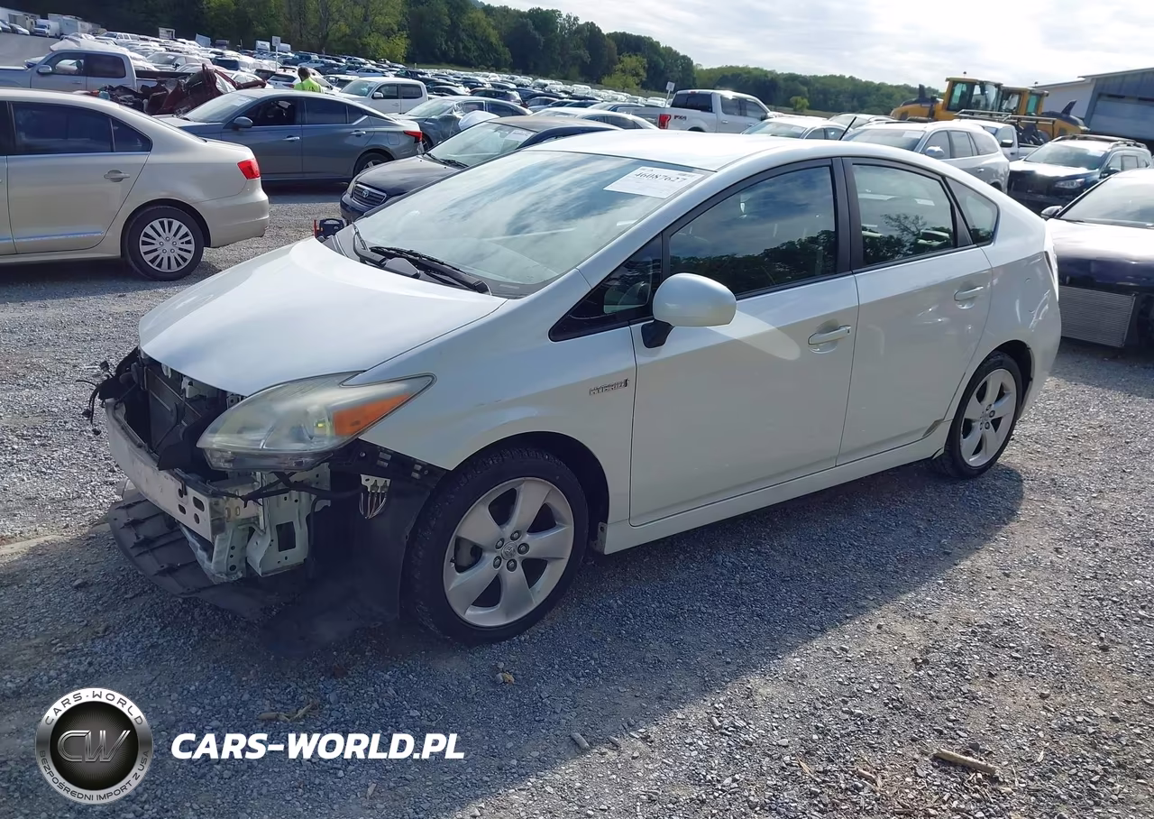 2011 Toyota Prius Two VIN:JTDKN3DU2B0275428 - 2