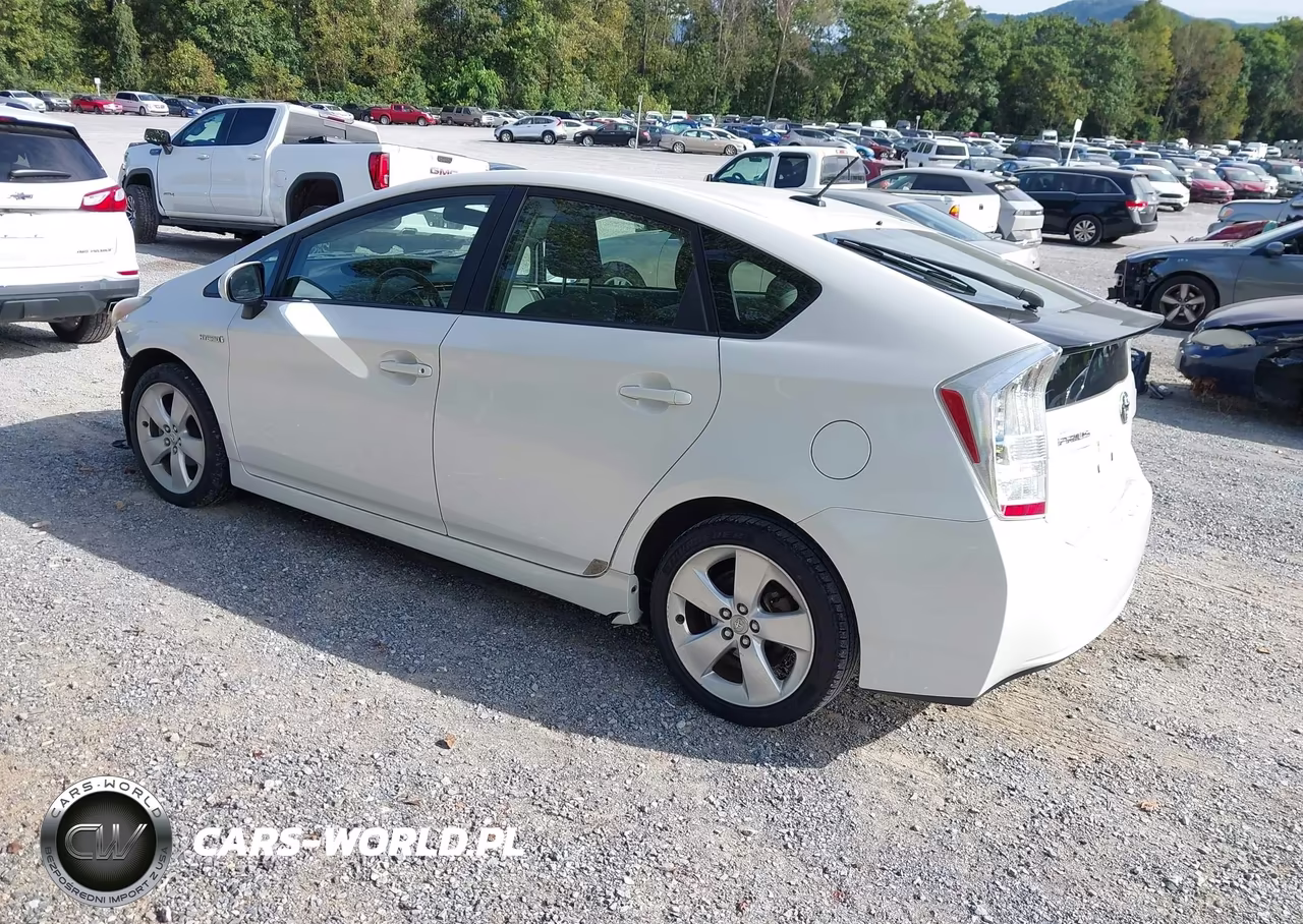 2011 Toyota Prius Two VIN:JTDKN3DU2B0275428 - 3