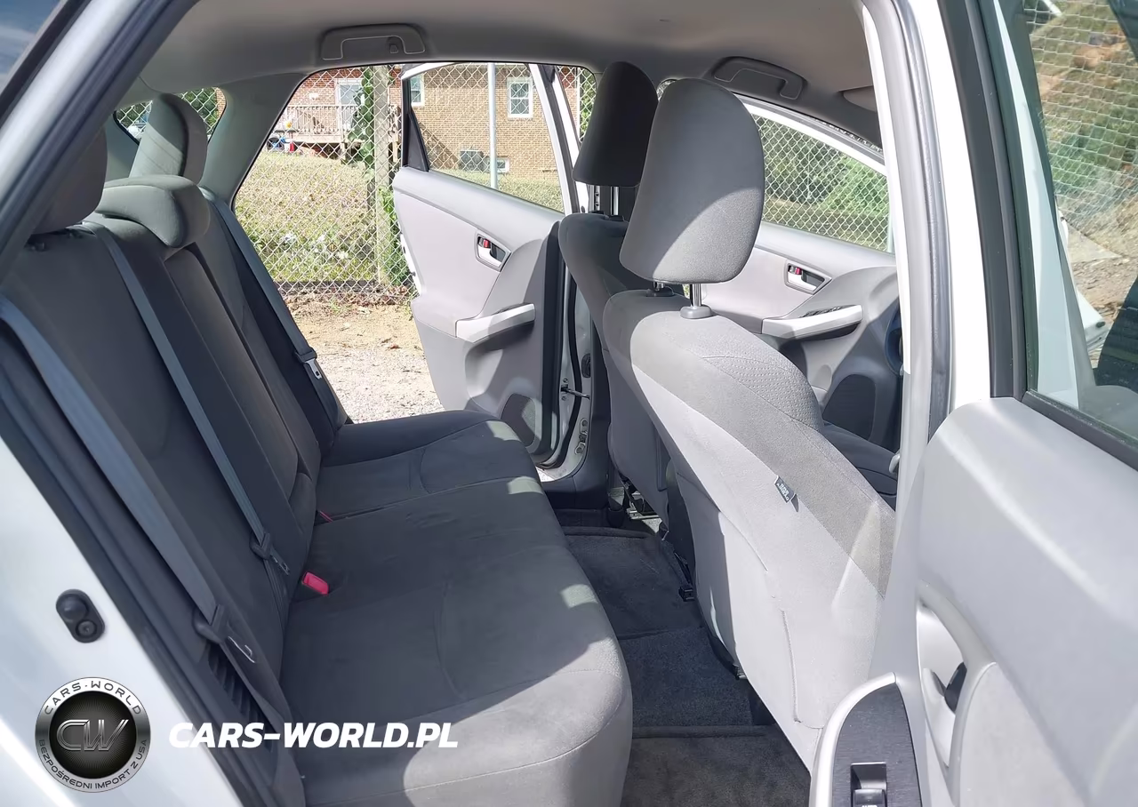 2011 Toyota Prius Two VIN:JTDKN3DU2B0275428 - 8