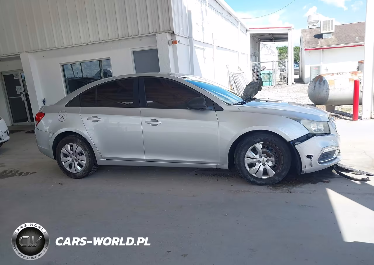 2015 Chevrolet Cruze Ls Auto VIN:1G1PA5SH8F7217378 - 13
