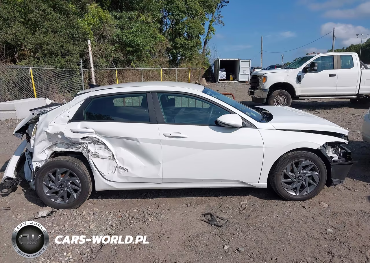 2024 Hyundai Elantra Sel VIN:KMHLM4DG2RU659036 - 13