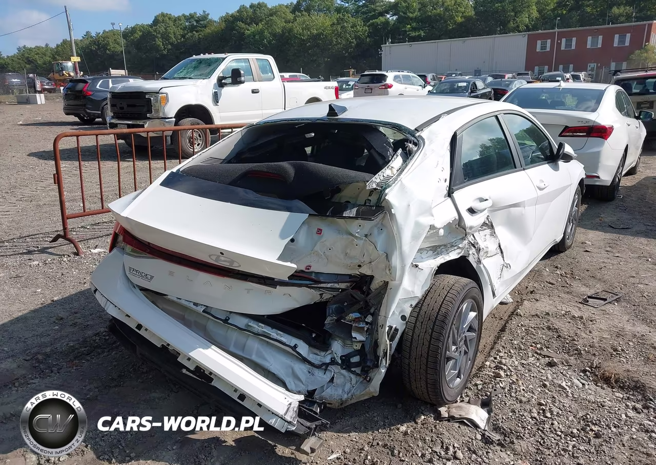 2024 Hyundai Elantra Sel VIN:KMHLM4DG2RU659036 - 4