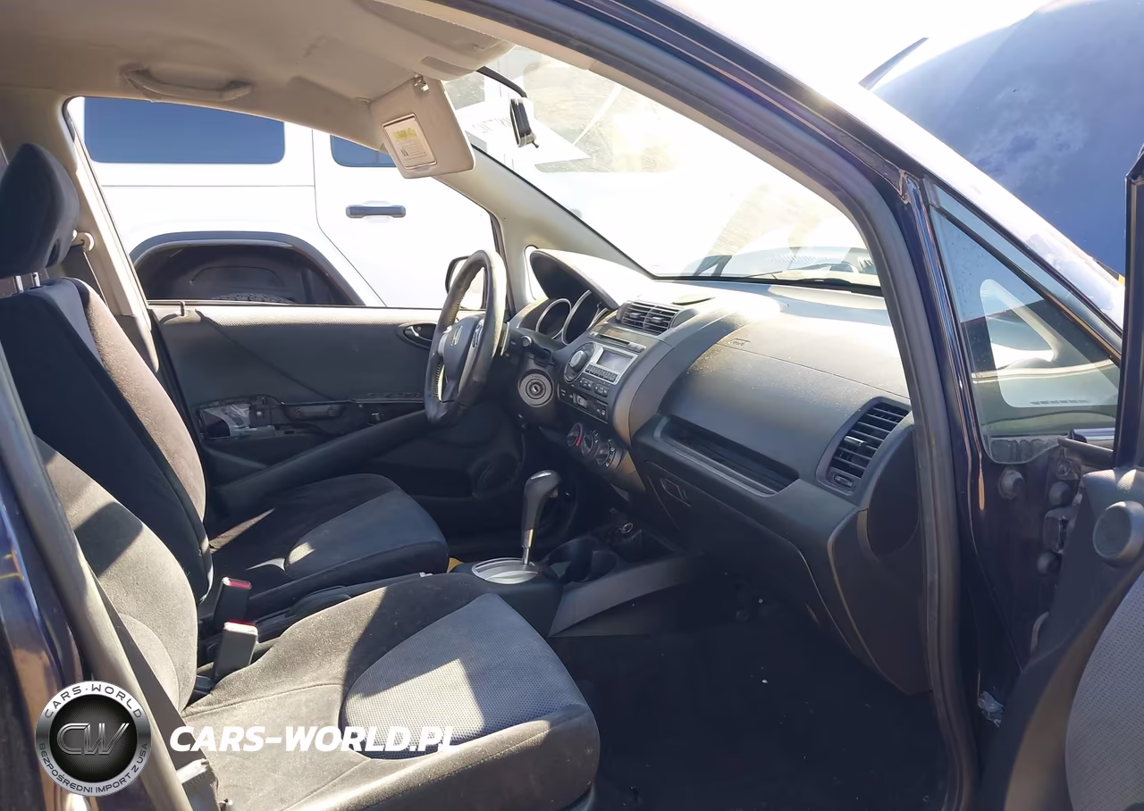 2008 Honda Fit Sport VIN:JHMGD38638S061550 - 5