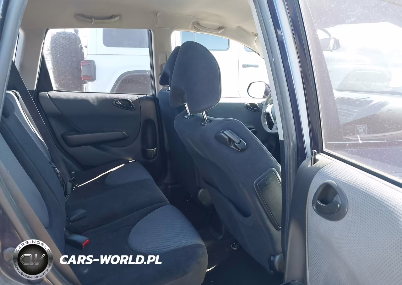 2008 Honda Fit Sport VIN:JHMGD38638S061550 - 8