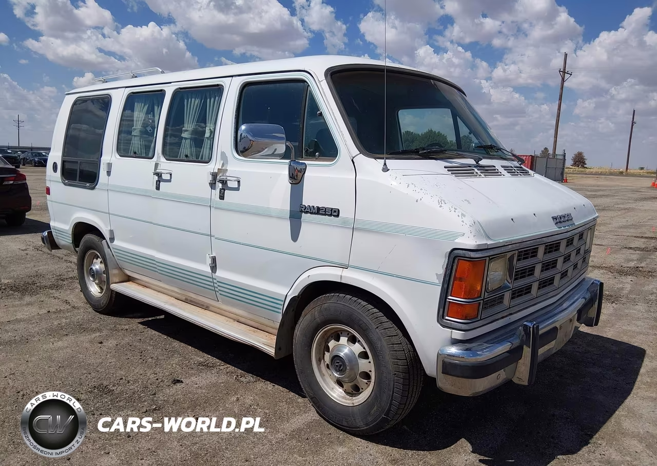 1993 Dodge Ram Van B250 – zdjęcie 1 z 11