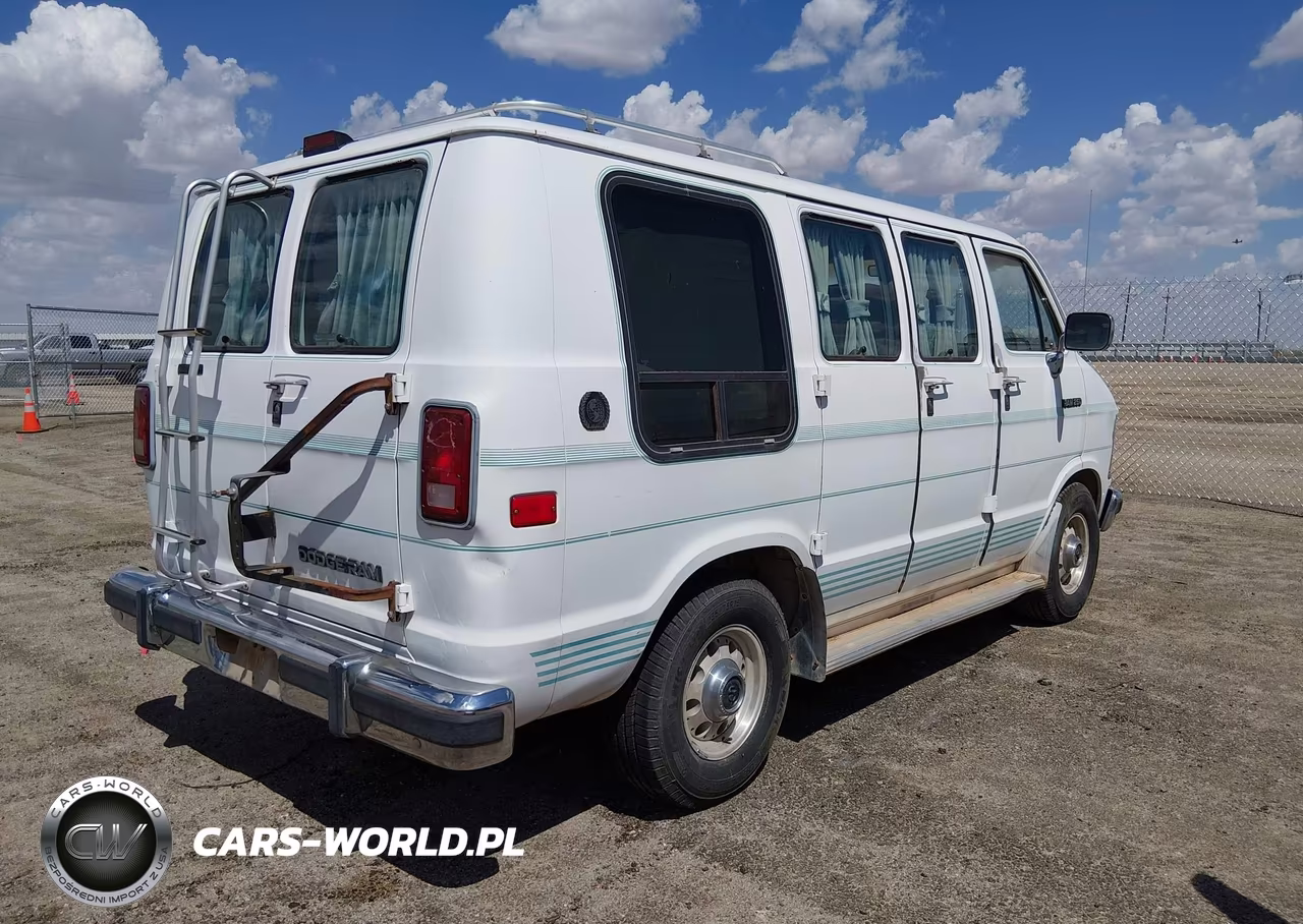 1993 Dodge Ram Van B250 VIN:2B6HB21X6PK518972 - 4