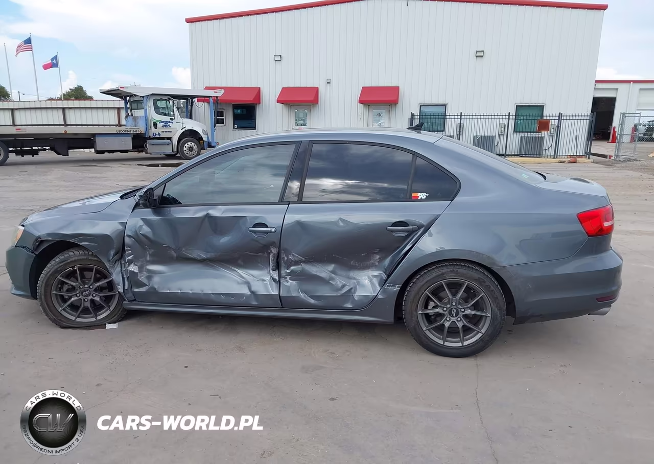 2015 Volkswagen Jetta 2.0L S VIN:3VW2K7AJ7FM273703 - 14