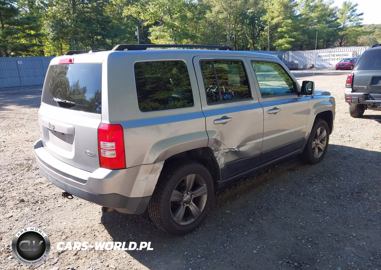 2015 Jeep Patriot High Altitude Edition VIN:1C4NJRFB7FD290237 - 4