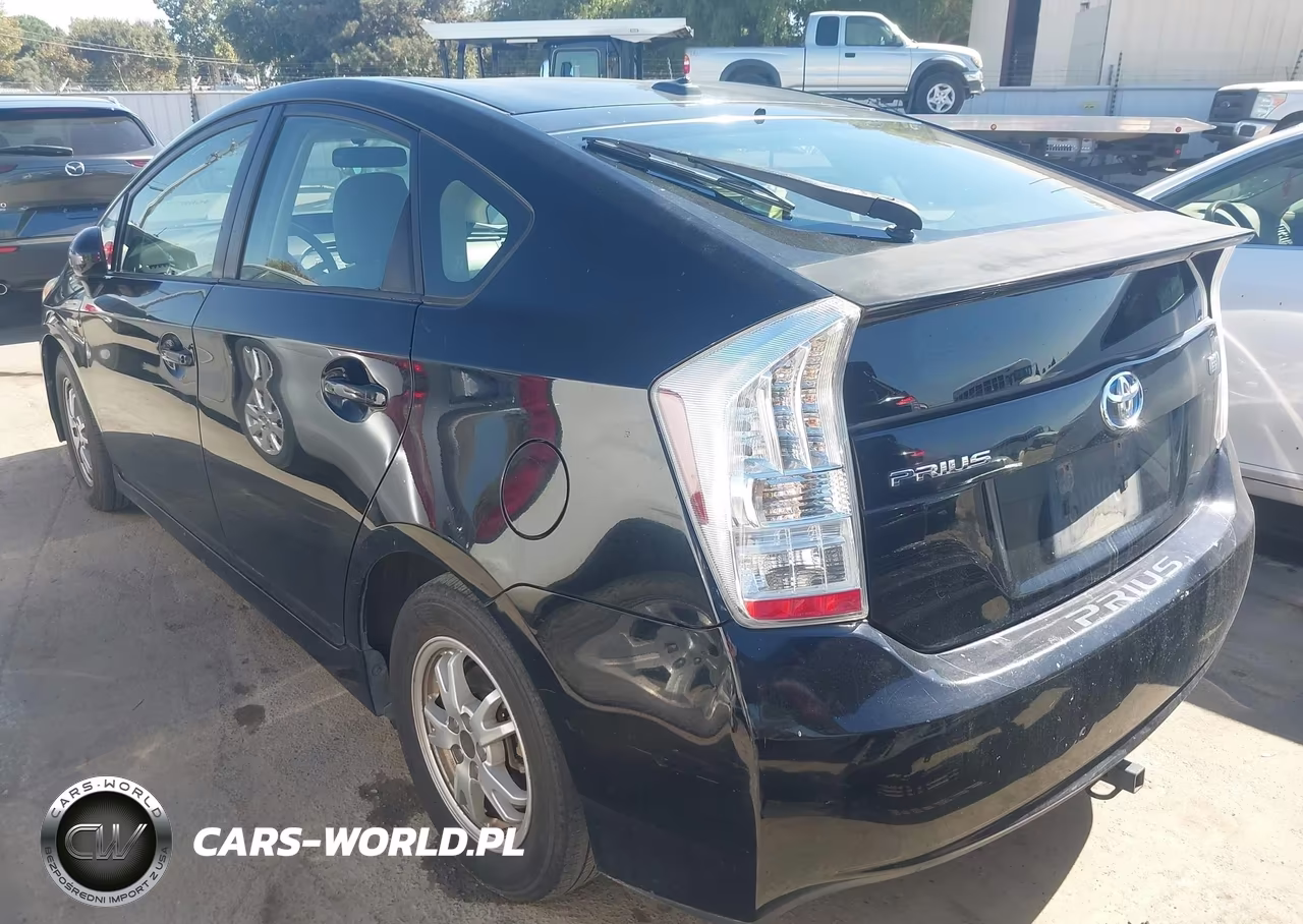 2011 Toyota Prius Two VIN:JTDKN3DU4B1380790 - 14
