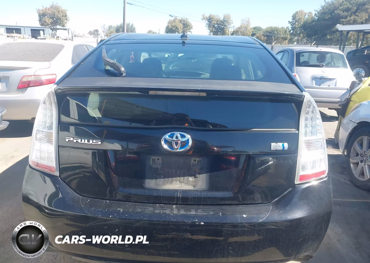 2011 Toyota Prius Two VIN:JTDKN3DU4B1380790 - 16