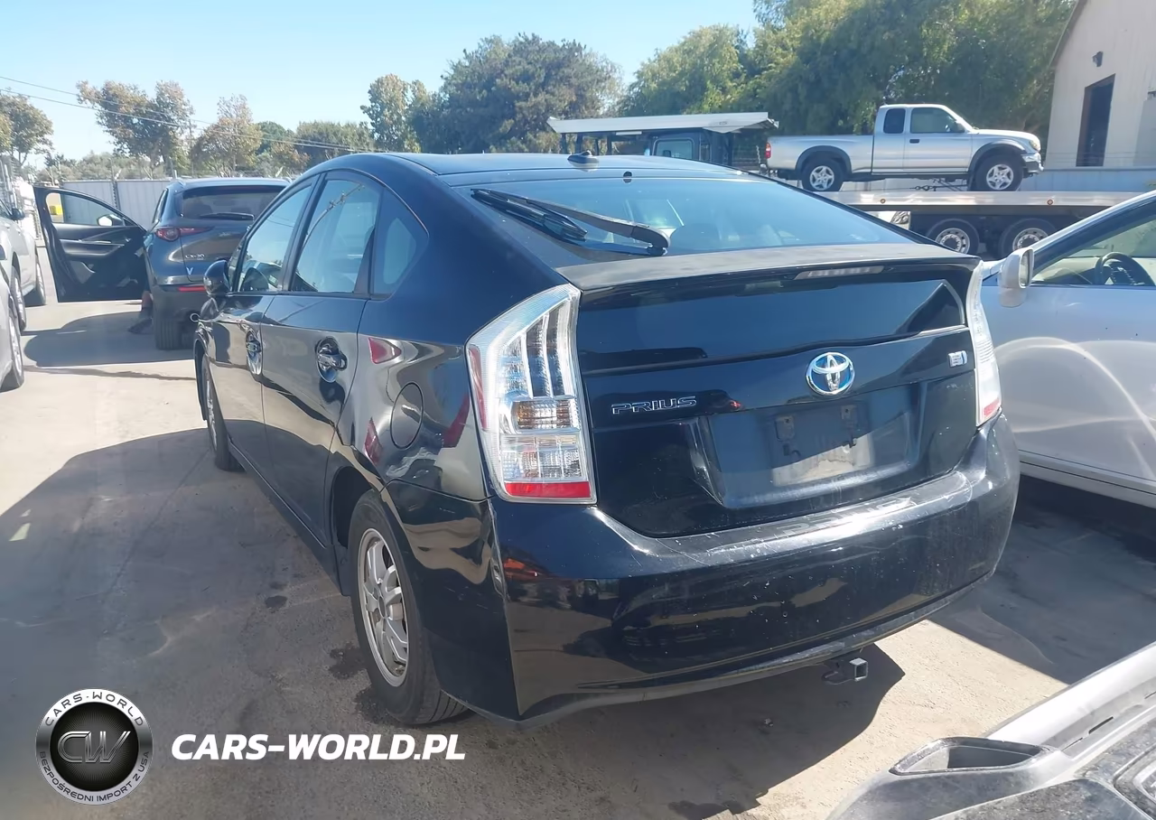 2011 Toyota Prius Two VIN:JTDKN3DU4B1380790 - 3
