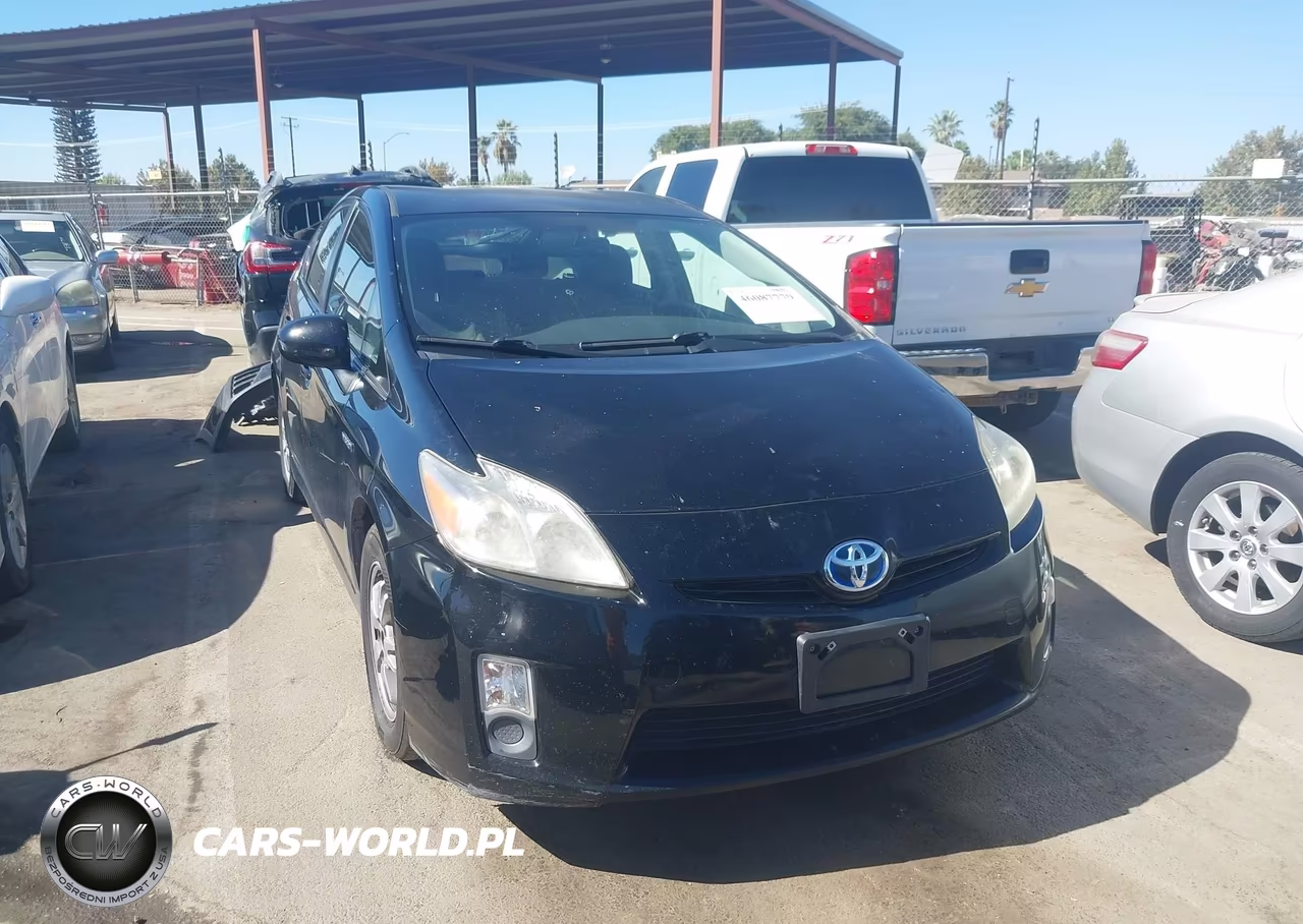 2011 Toyota Prius Two VIN:JTDKN3DU4B1380790 - 6
