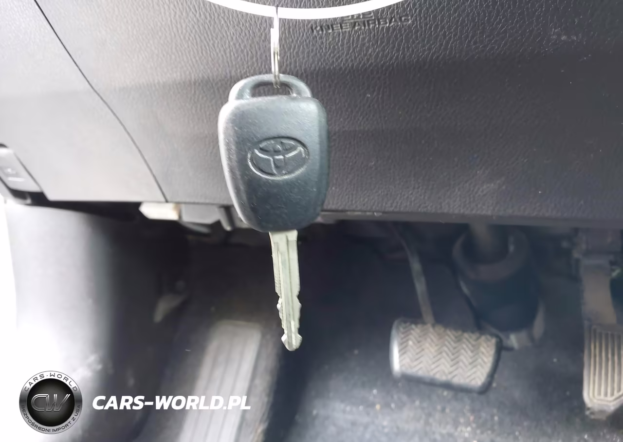 2015 Toyota Rav4 Xle VIN:2T3RFREV9FW372214 - 11